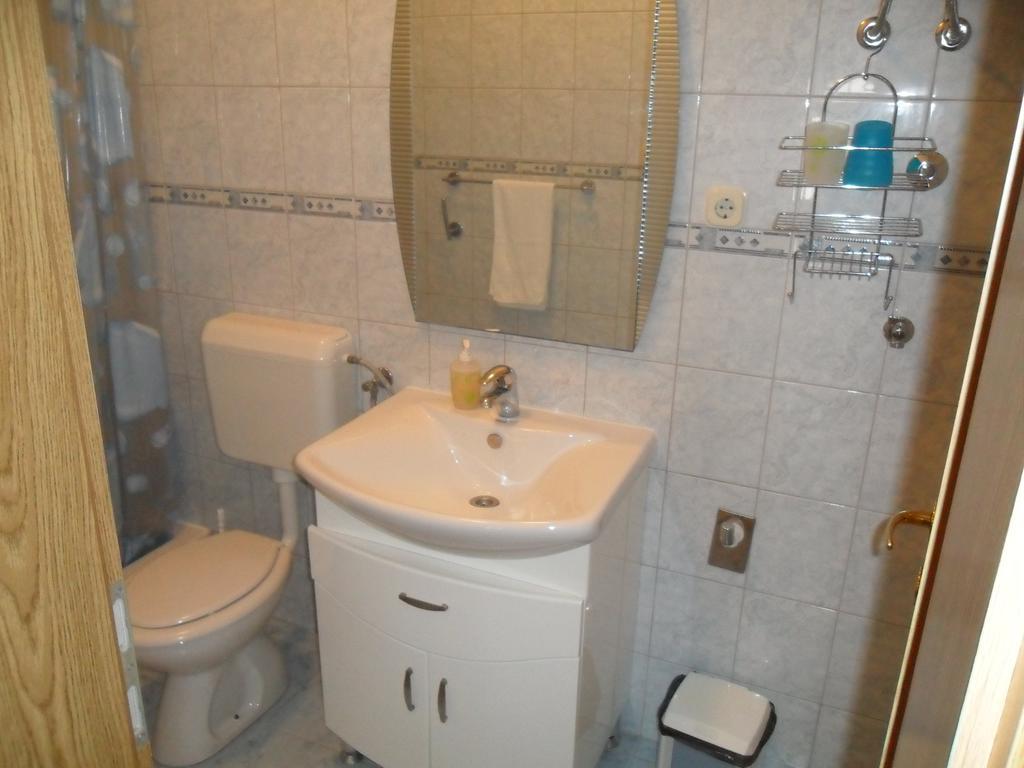 Appartement Apartman Soda à Trogir Extérieur photo