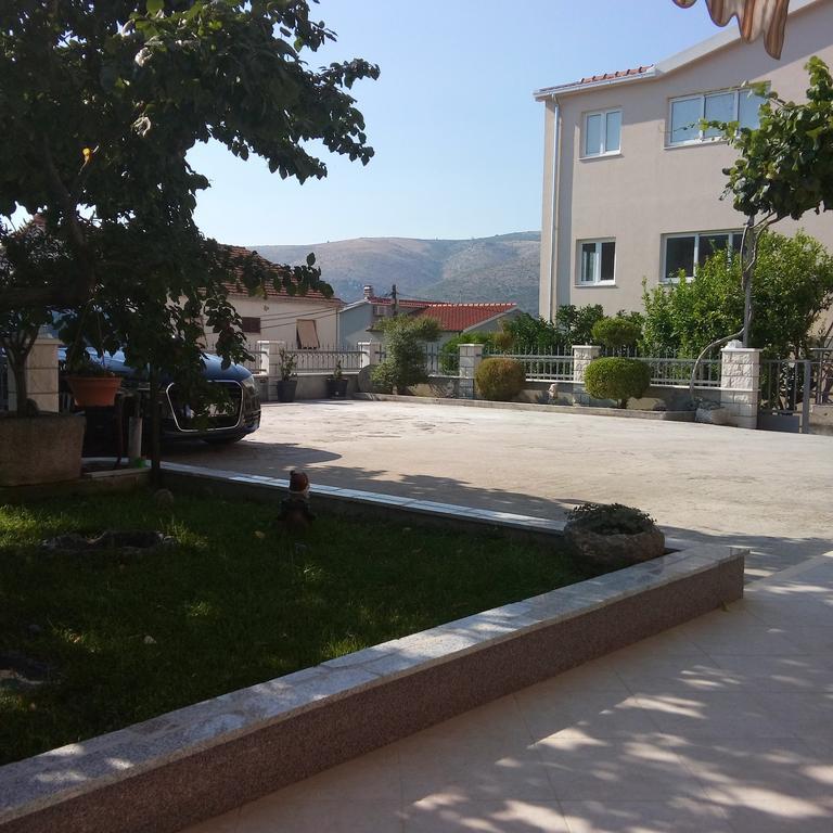 Appartement Apartman Soda à Trogir Extérieur photo