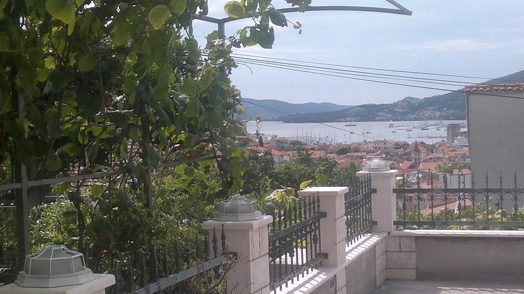 Appartement Apartman Soda à Trogir Extérieur photo